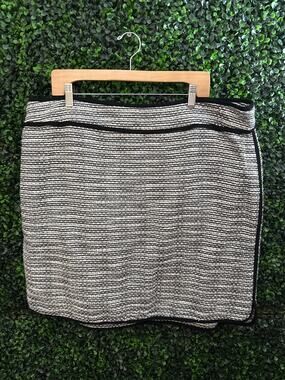 NWT Lord and Taylor, Tweed Skirt, Black and White, Women’s Size 18W